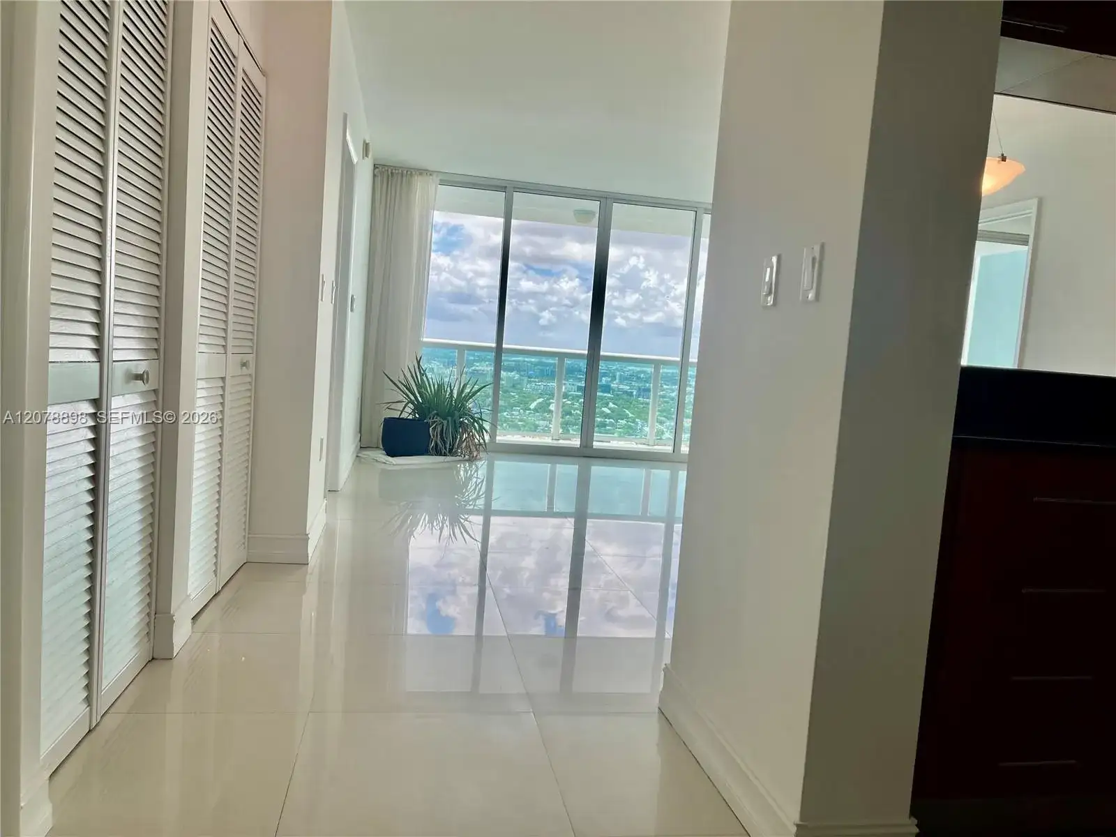 1800 N Bayshore Dr # 3710, Miami FL 33132 photo 3