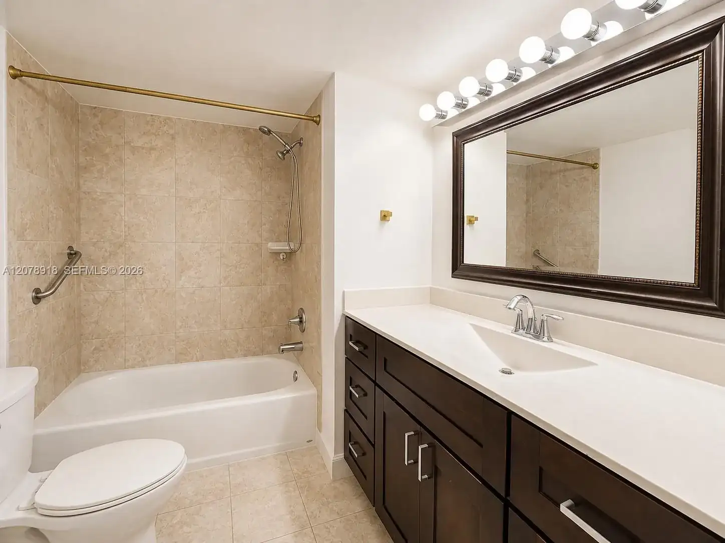 2780 NE 183rd St # 215, Aventura FL 33160 photo 4