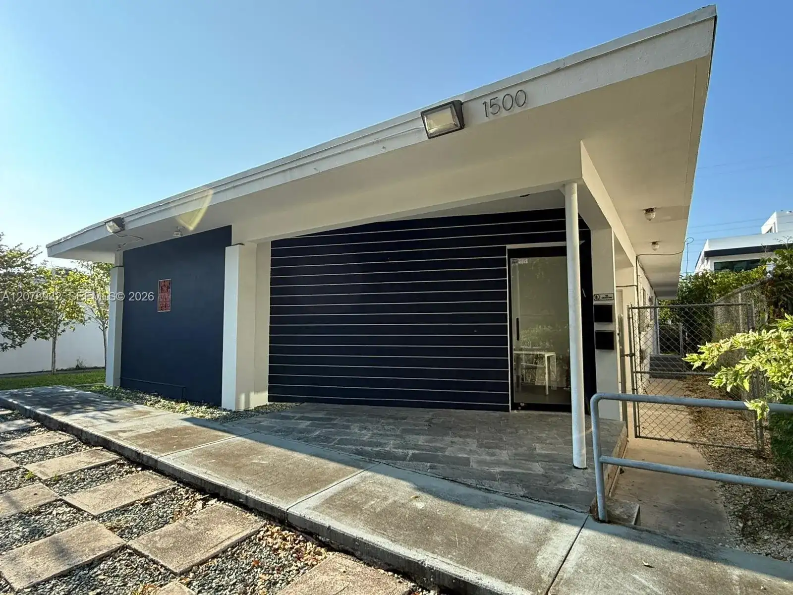 1500 SW 22nd St, Miami FL 33145 photo 3
