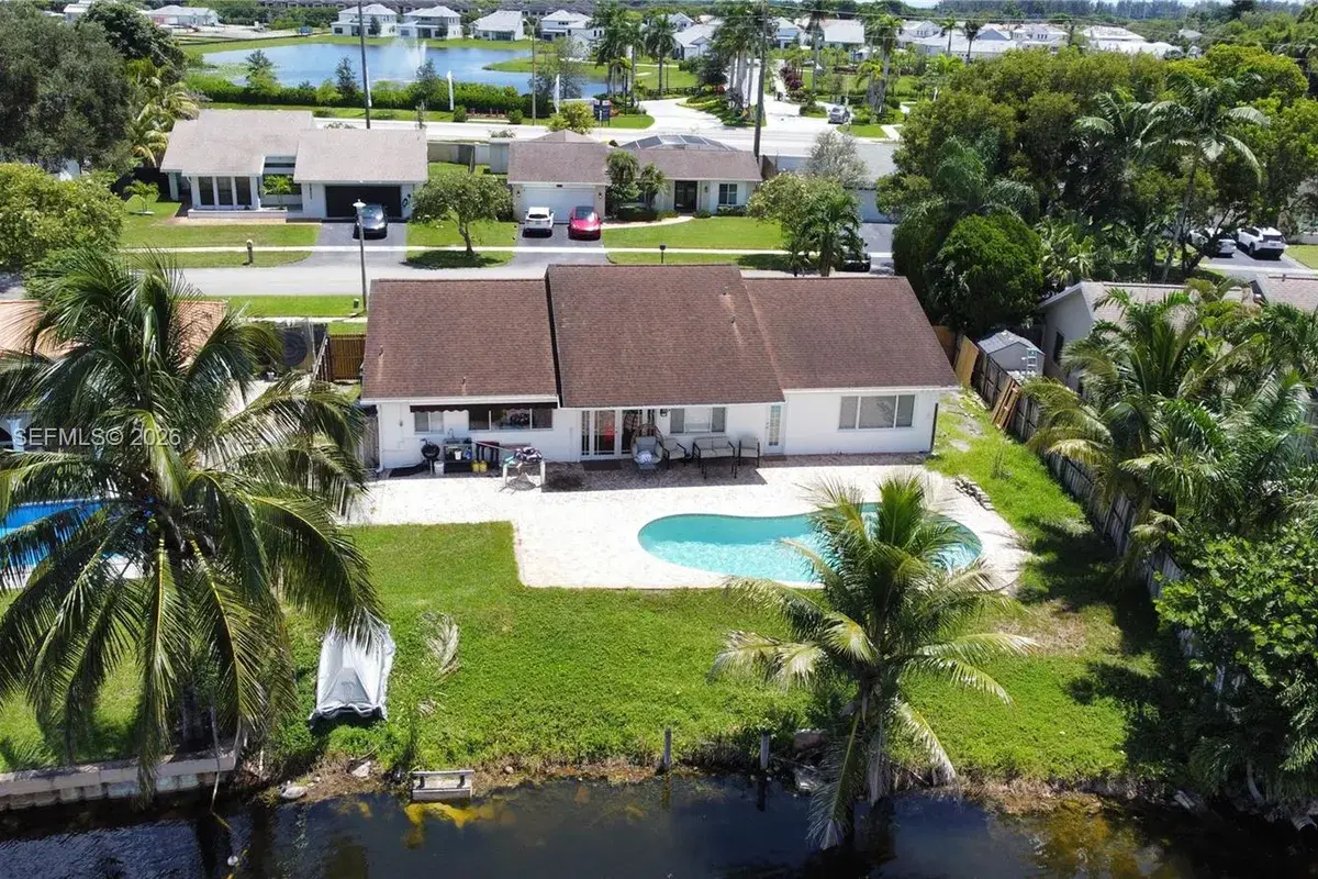 5121 SW 87th Ave, Cooper City FL 33328
