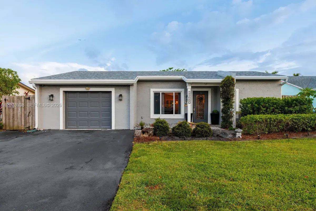 11660 NW 38th Pl, Sunrise FL 33323
