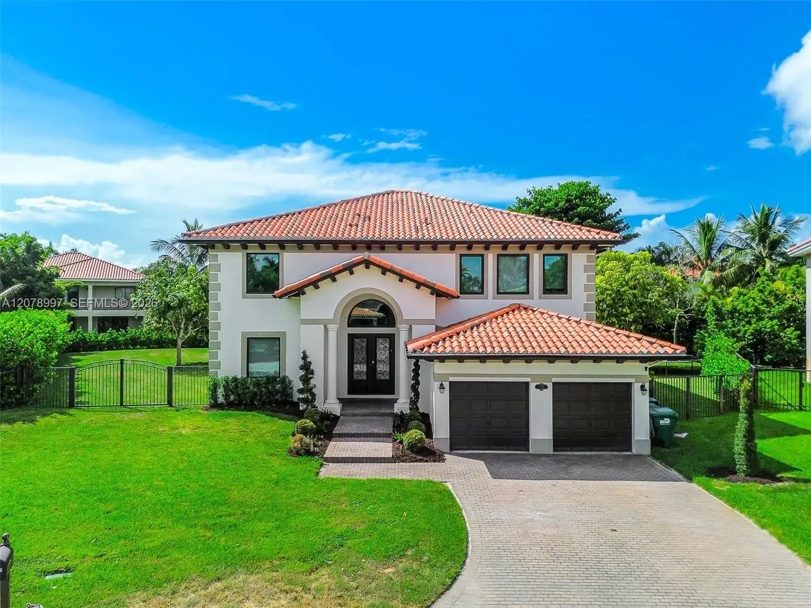 7516 SW 190th St, Cutler Bay FL 33157 photo 2