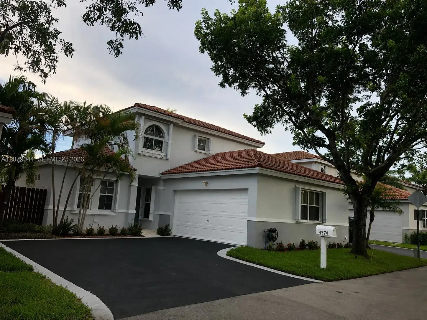 4774 NW 5th Pl, Coconut Creek FL 33063