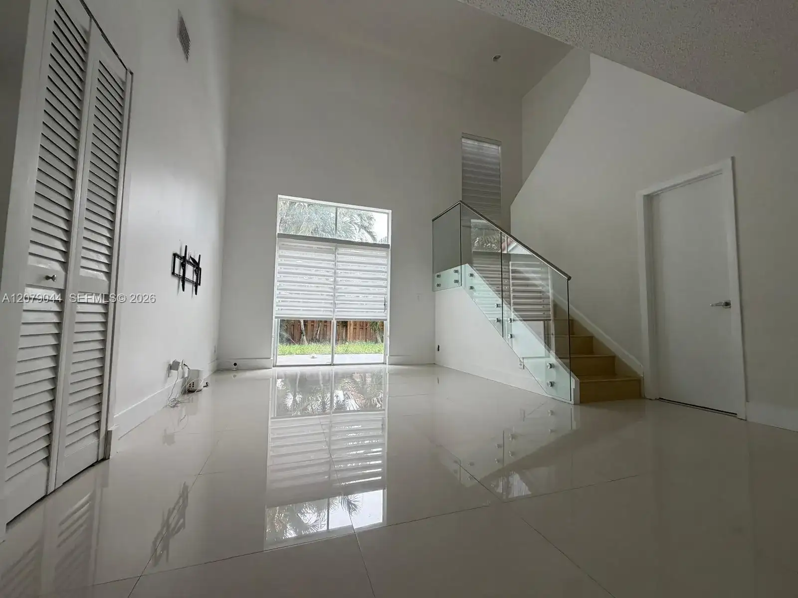 4774 NW 5th Pl, Coconut Creek FL 33063 photo 2
