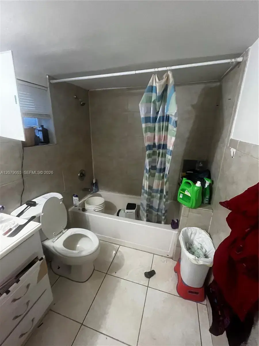 6125 Dawson St, Hollywood FL 33023