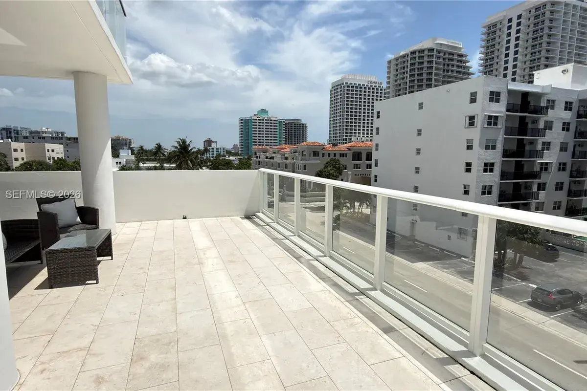 401 N Birch Rd # 415, Fort Lauderdale FL 33304