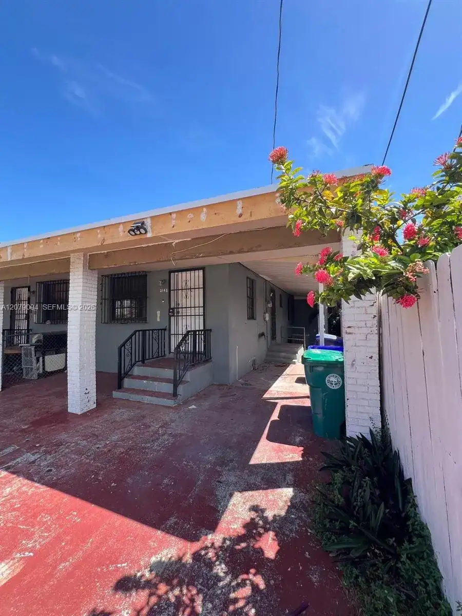 2140 NW 1st Ter # A, Miami FL 33125 photo 2