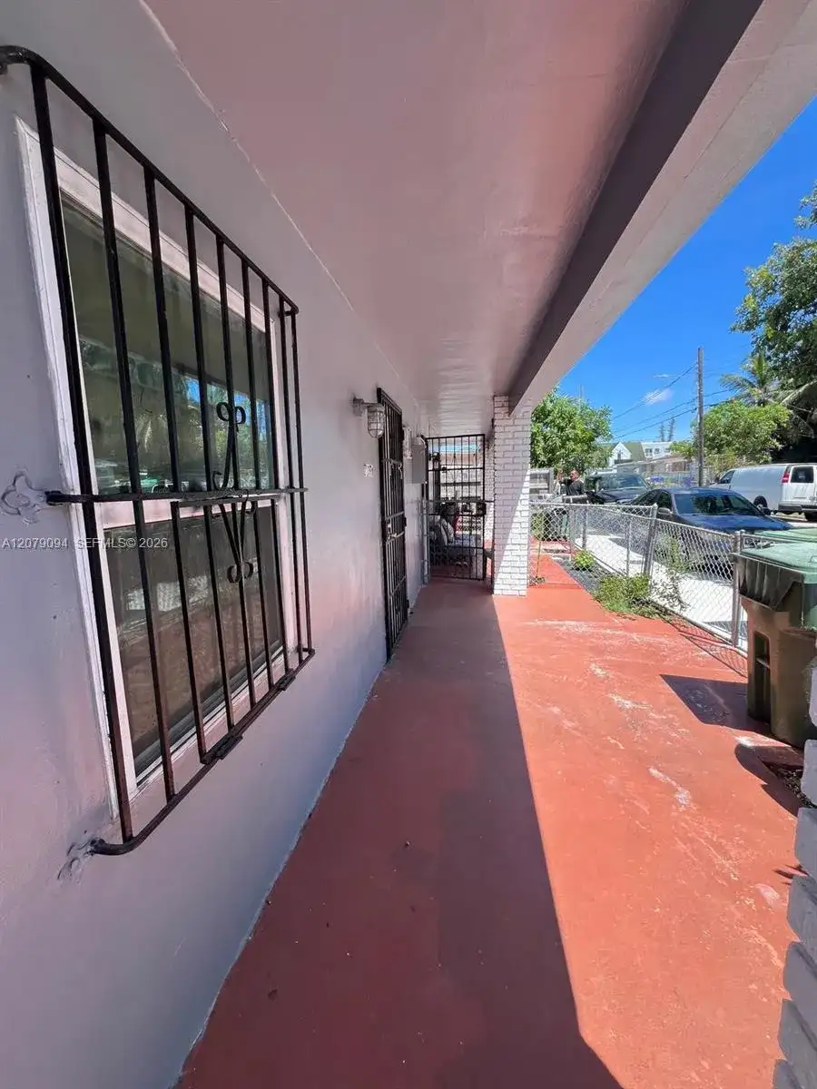 2140 NW 1st Ter # A, Miami FL 33125 photo 3