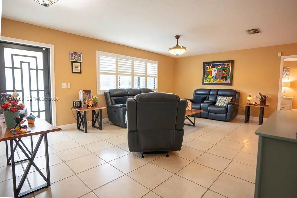 4301 Adams St, Hollywood FL 33021