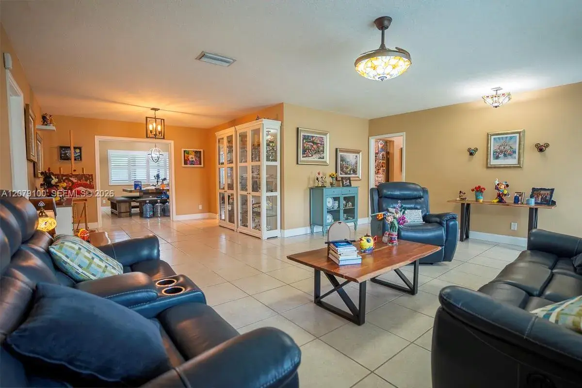 4301 Adams St, Hollywood FL 33021