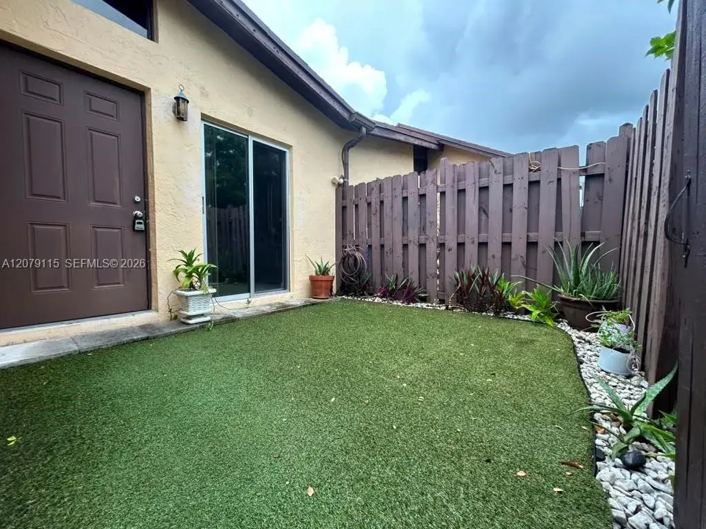 112 Fox Rd # 50, Hollywood FL 33024