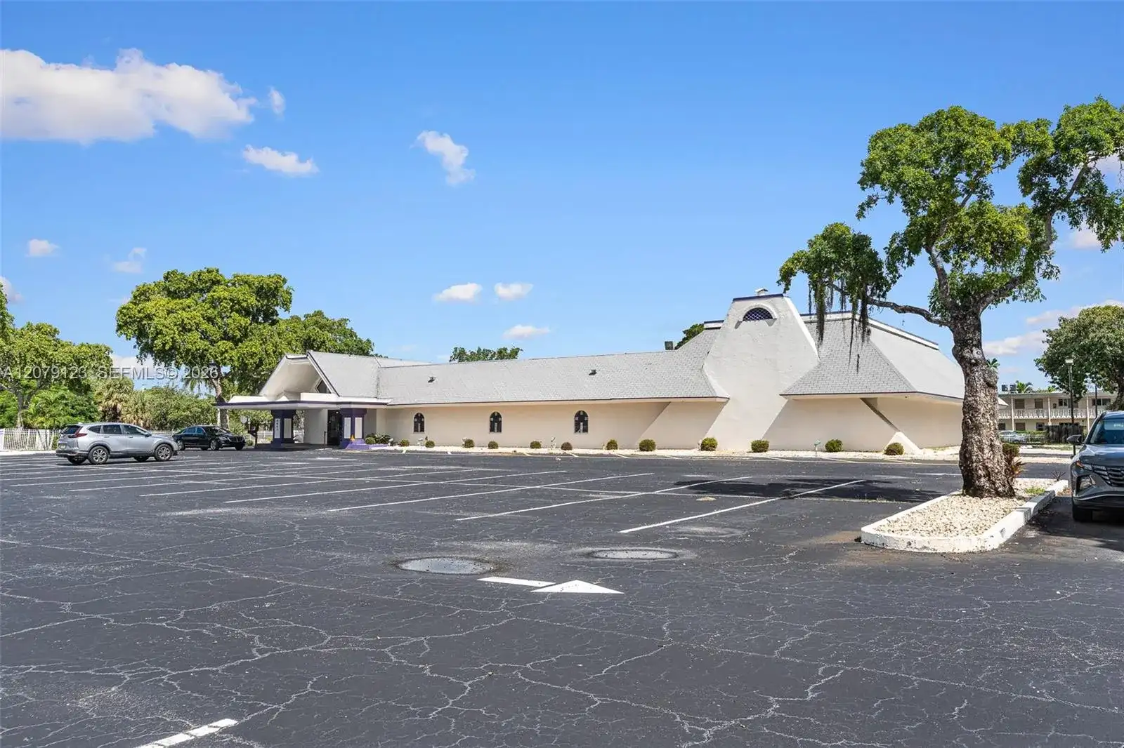 4441 W Sunrise Blvd, Plantation FL 33313 photo 3