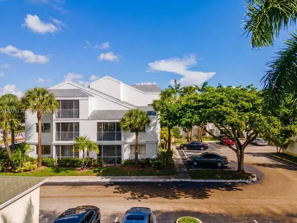 5780 Rock Island Rd # 366, Tamarac FL 33319