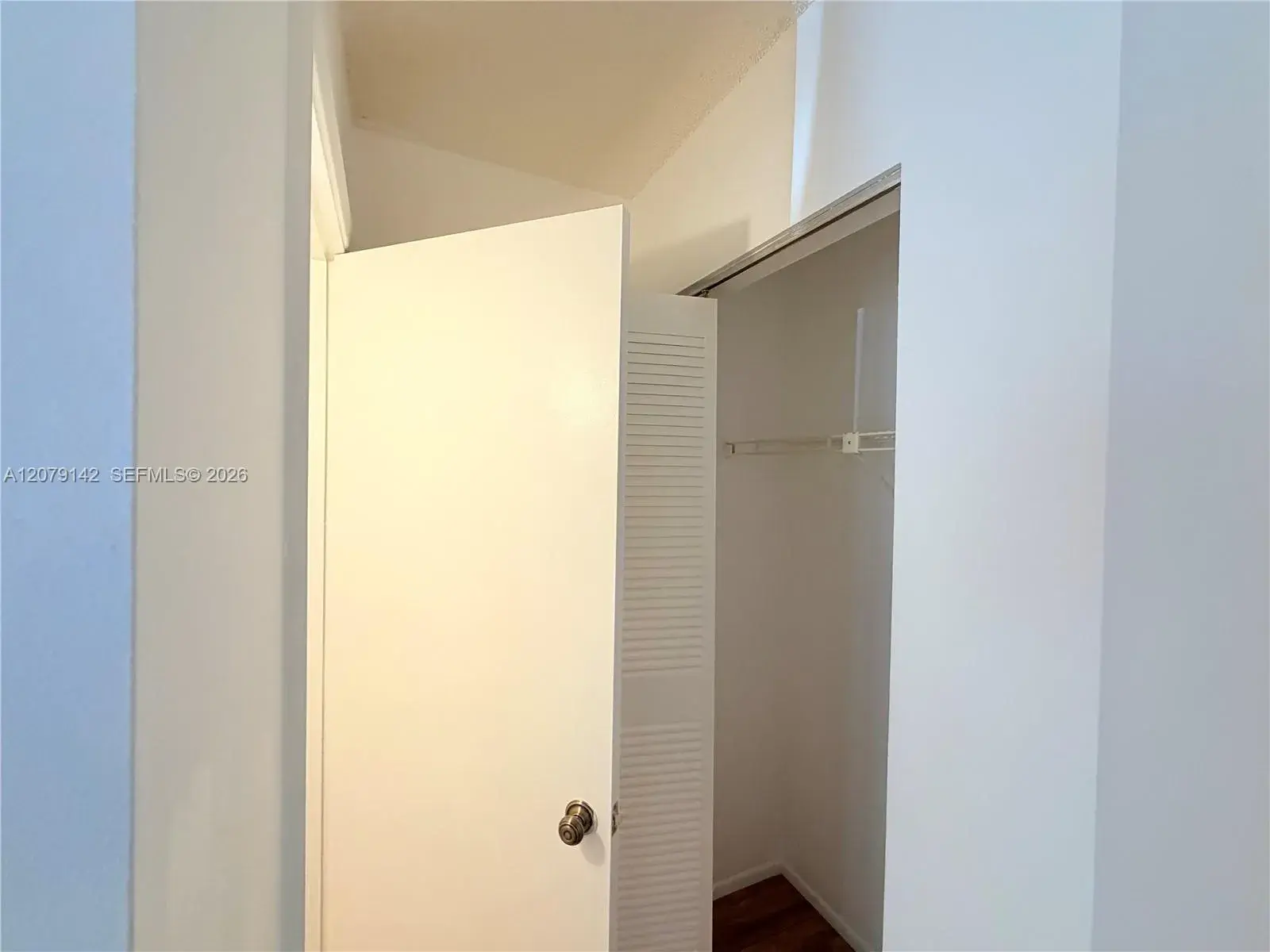 107 Gardens Dr # 106, Pompano Beach FL 33069