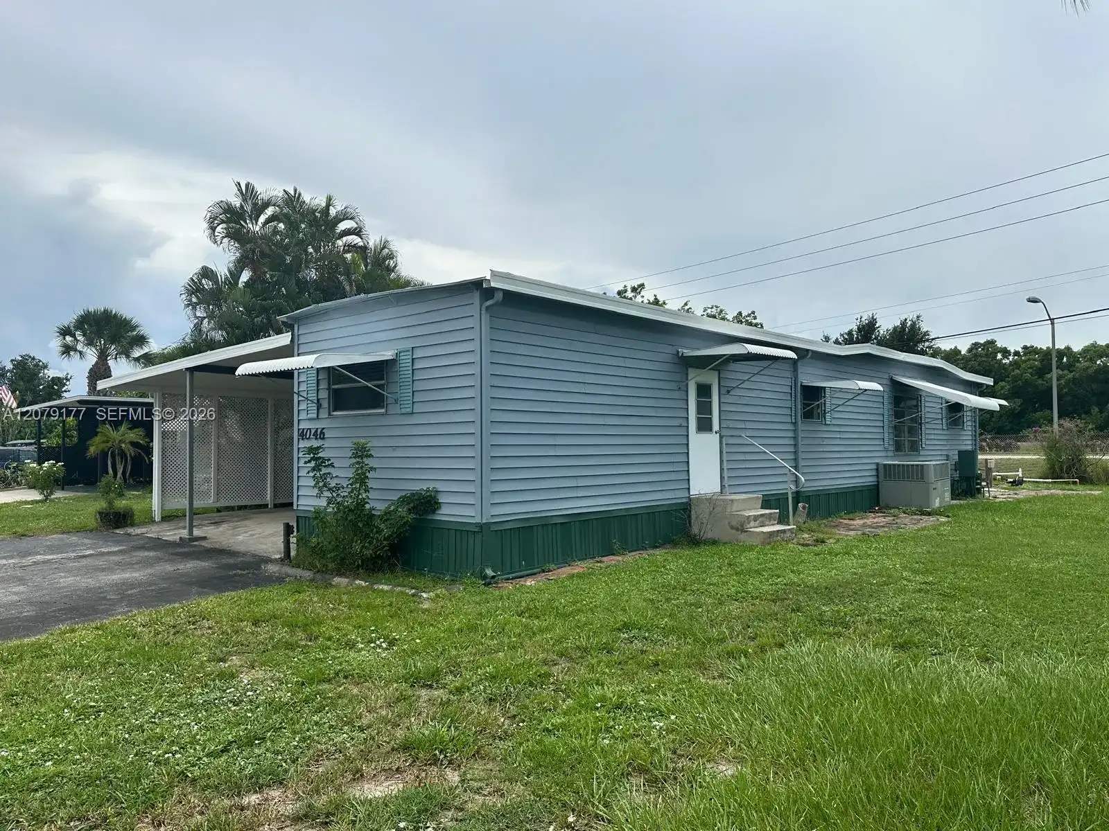 4046 67th Ln, Riviera Beach FL 33404