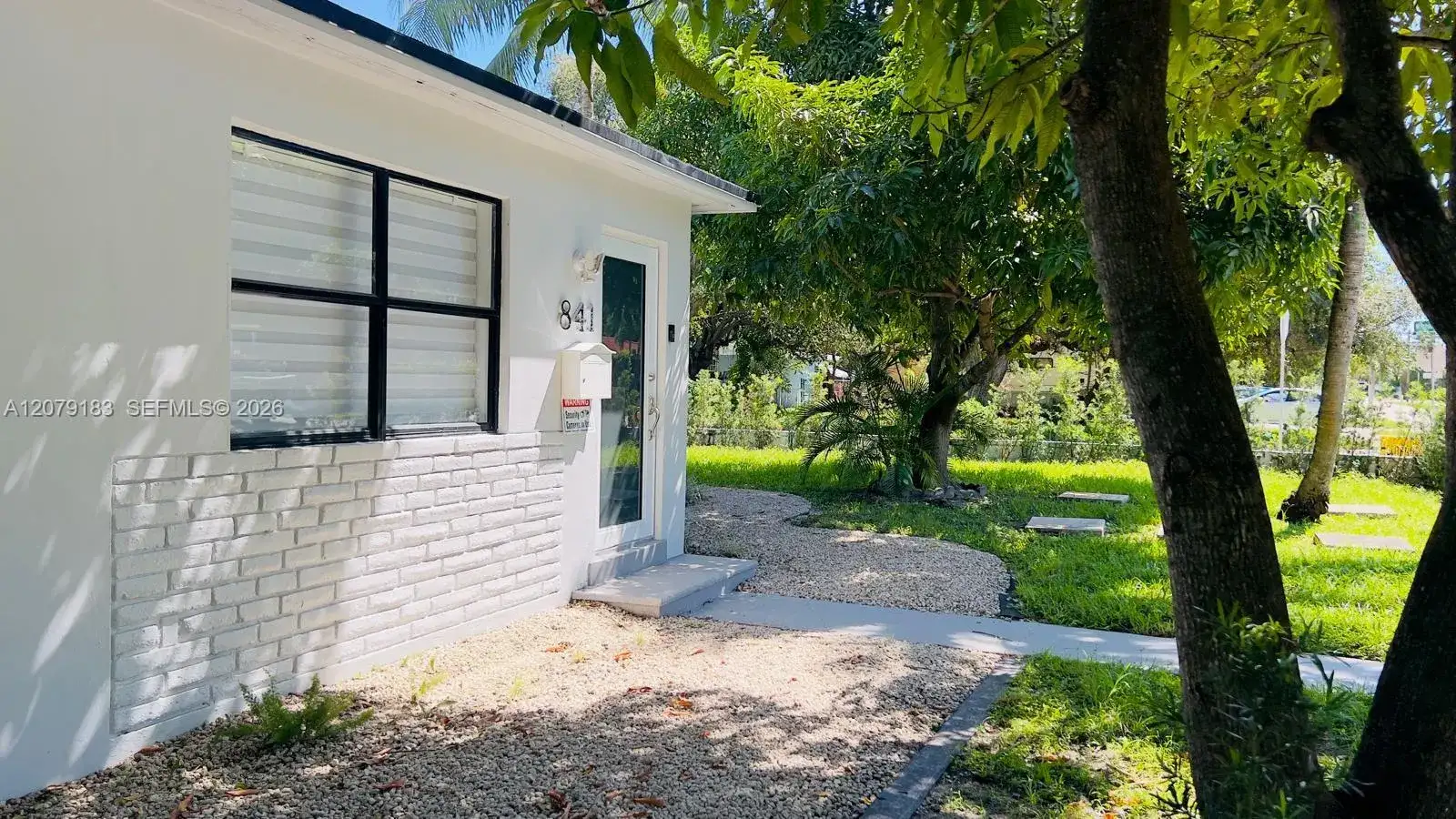 841 S 24th Ave, Hollywood FL 33020 photo 2