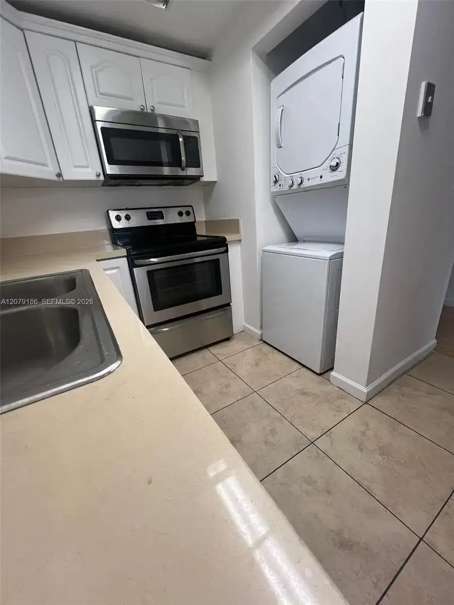 10090 NW 80th Ct # 1347, Hialeah Gardens FL 33016 photo 2