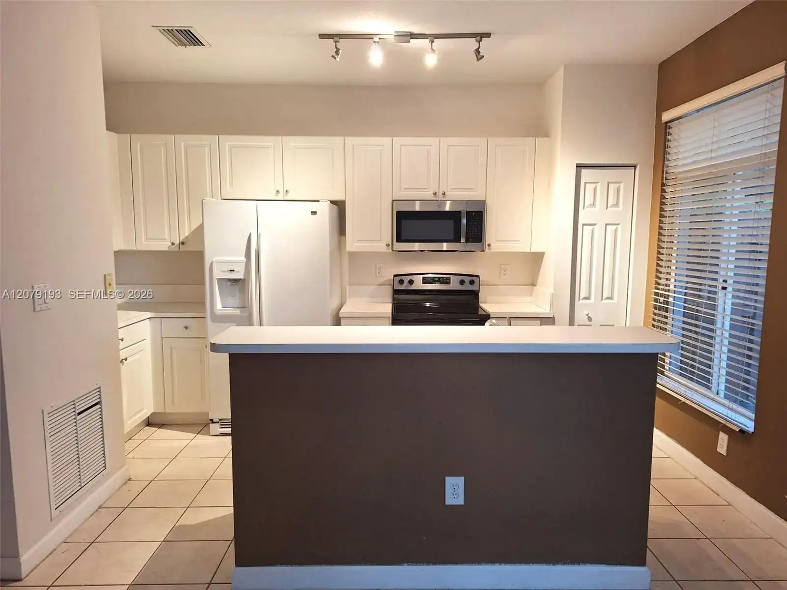 5770 NW 113th Pl # 0, Doral FL 33178 photo 3