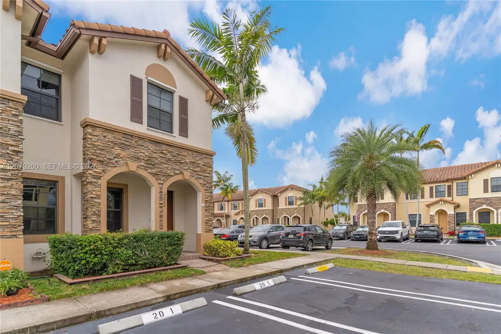 3202 SE 6th St, Homestead FL 33033 photo 3