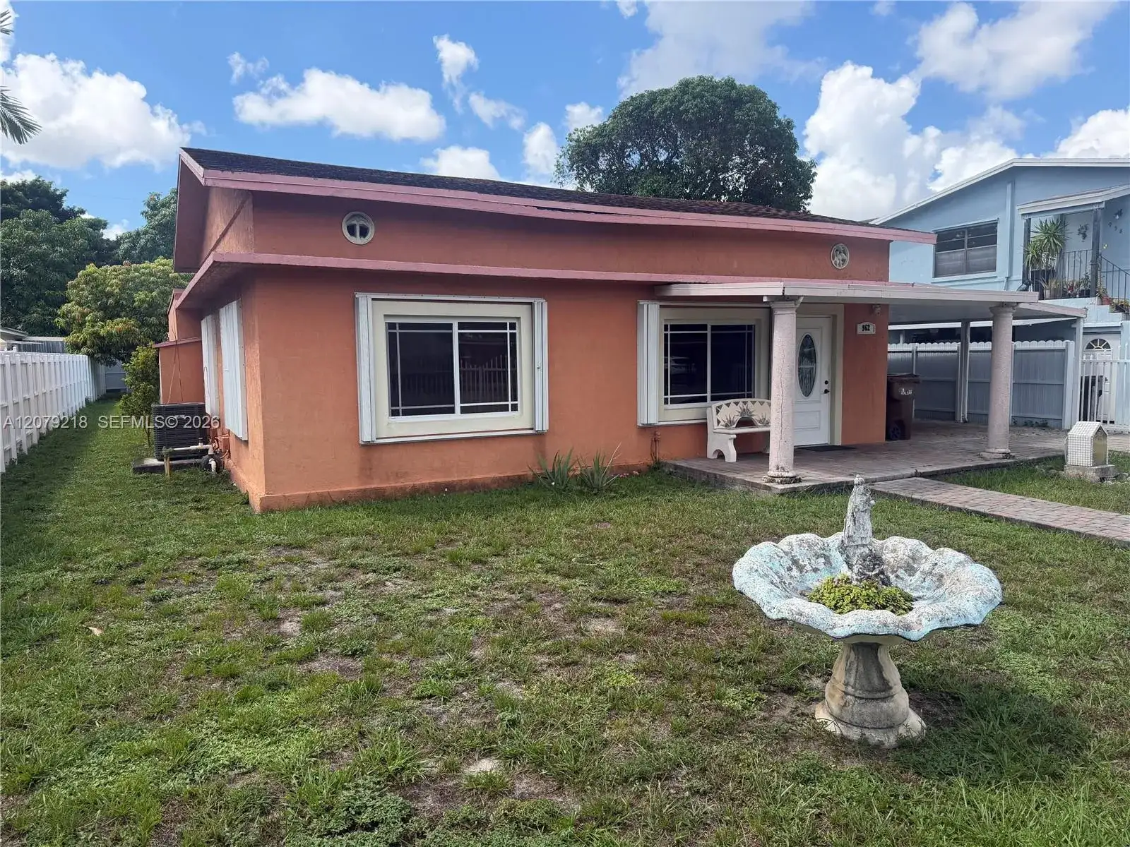 962 E 19th St, Hialeah FL 33013 photo 2