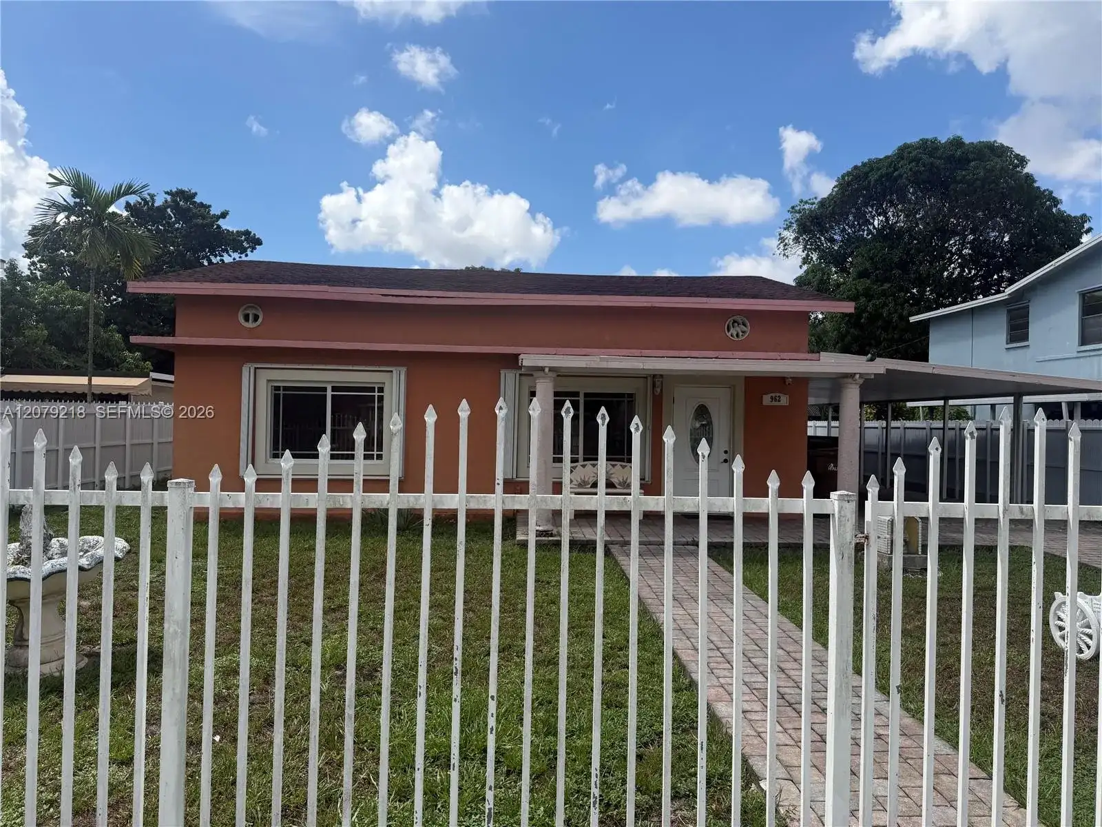 962 E 19th St, Hialeah FL 33013 photo 3