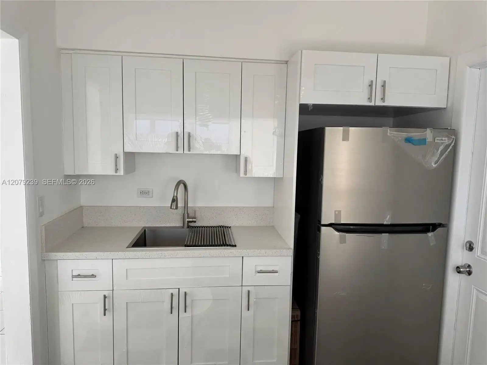 8017 Byron Ave # 6, Miami Beach FL 33141 photo 3