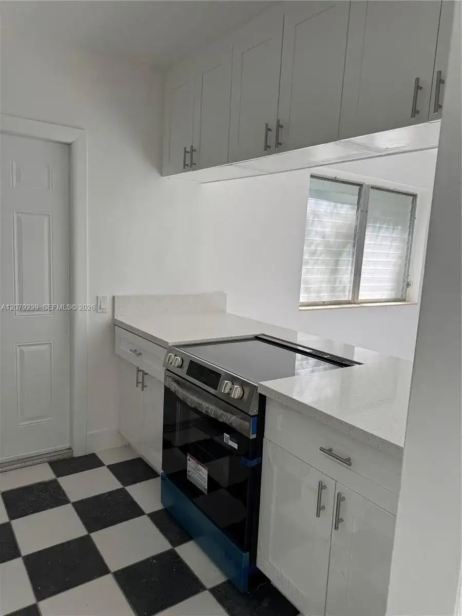 8017 Byron Ave # 6, Miami Beach FL 33141 photo 5