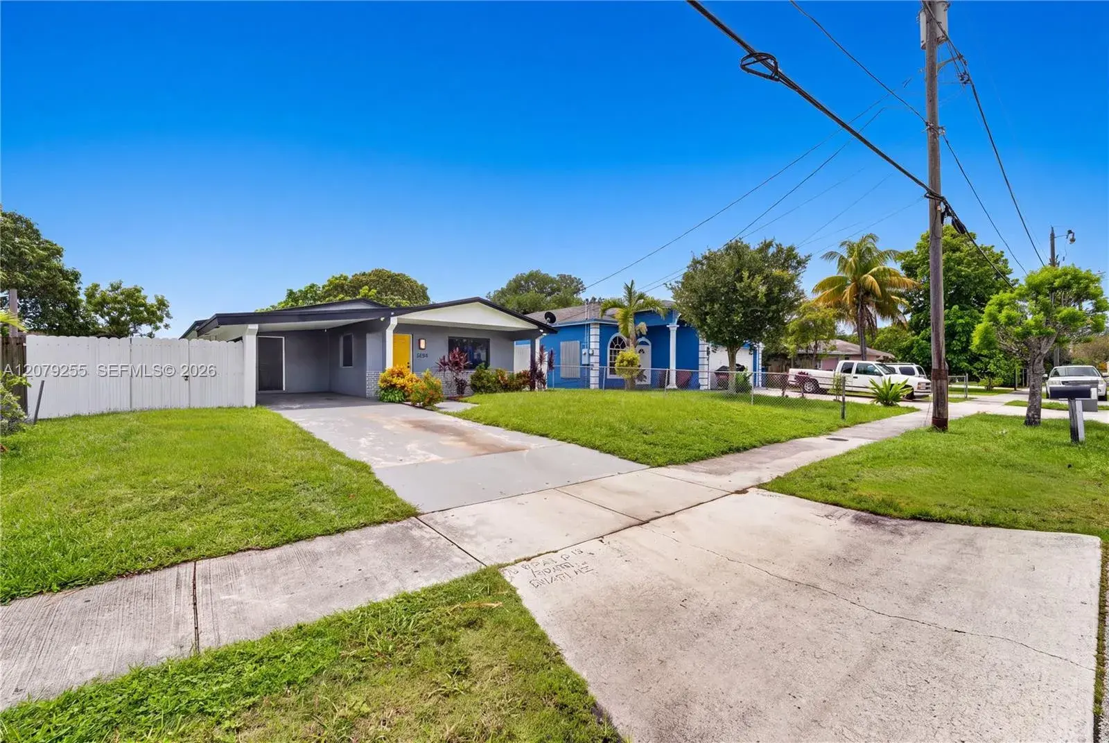 5724 SW 18th St, West Park FL 33023