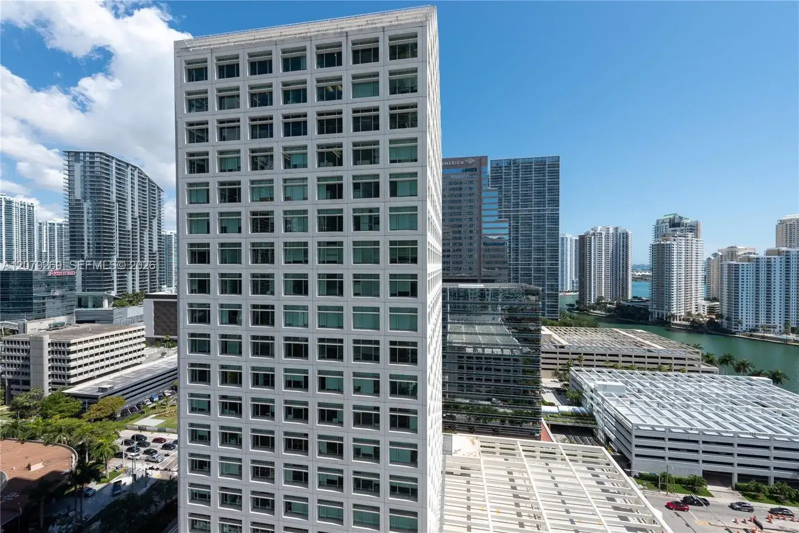 950 Brickell Bay Dr # 2304, Miami FL 33131 photo 4