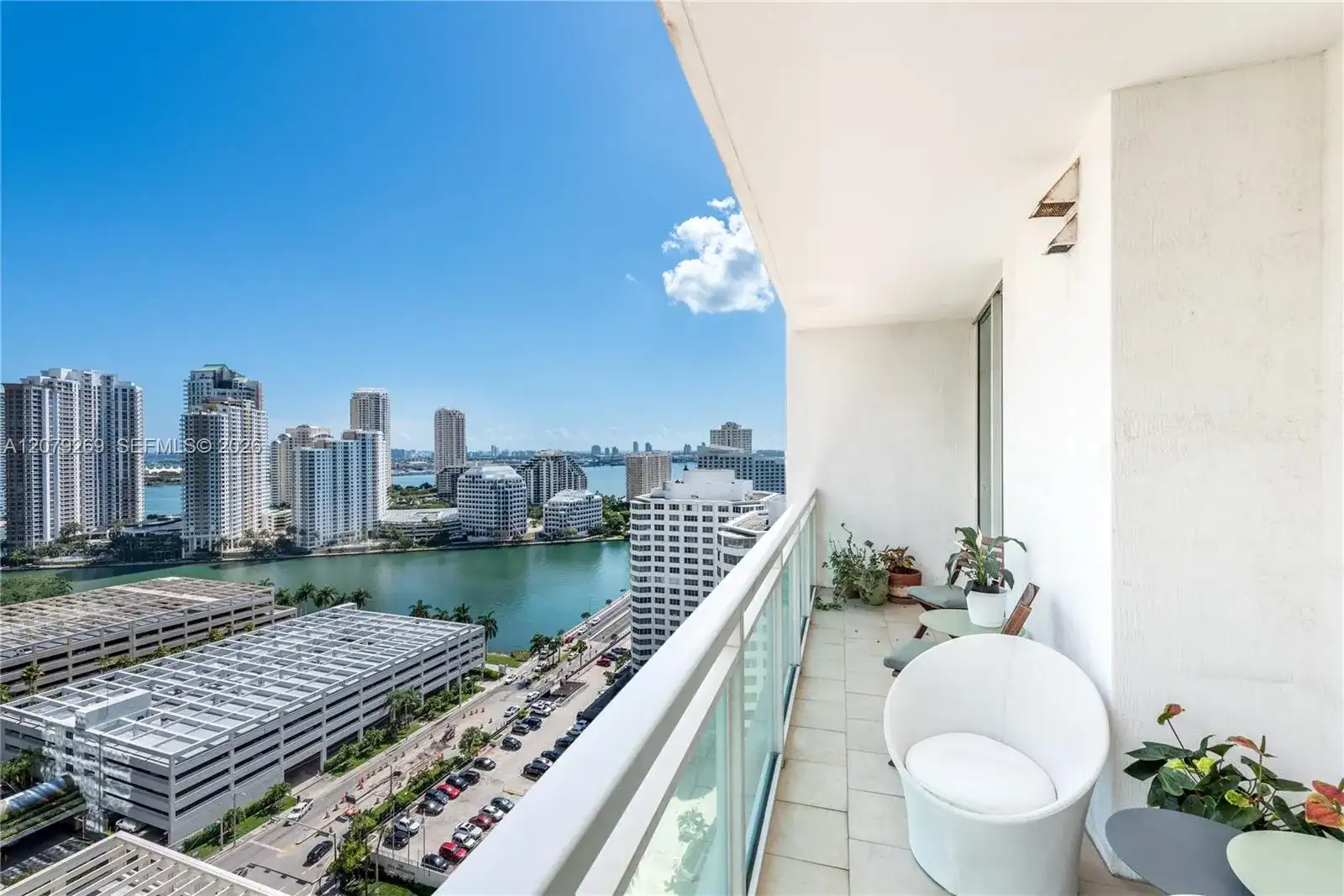 950 Brickell Bay Dr # 2304, Miami FL 33131 photo 5