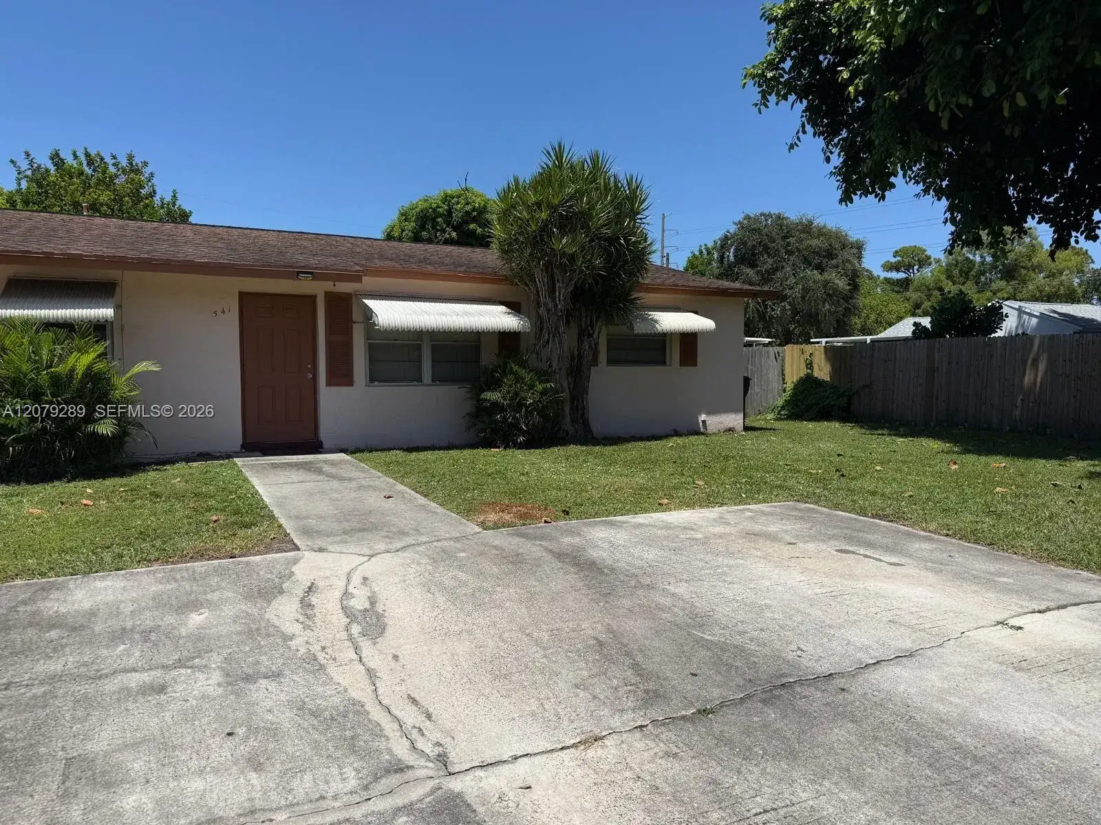 541 Mercury St # 541, West Palm Beach FL 33406 photo 2