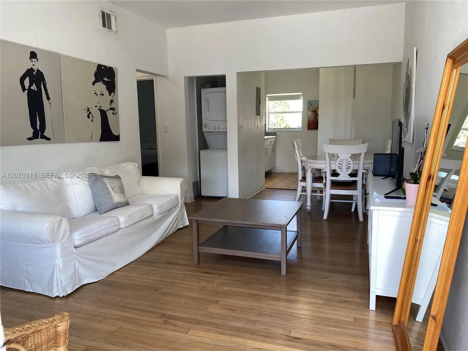 1011 9th St # 8, Miami Beach FL 33139 photo 2