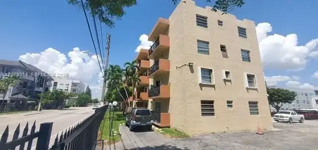 677 SW 9th Ave # 405, Miami FL 33130