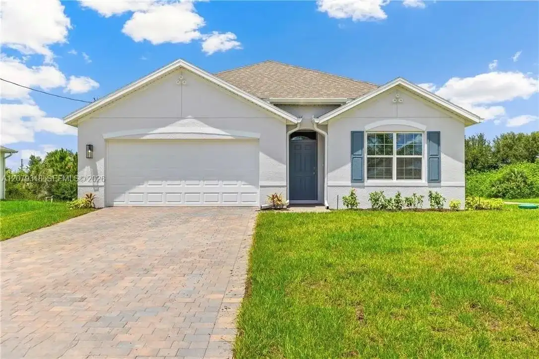 5215 BUTTE ST, Lehigh Acres FL 33971