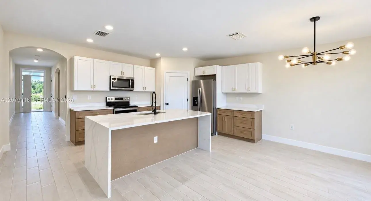 5215 BUTTE ST, Lehigh Acres FL 33971