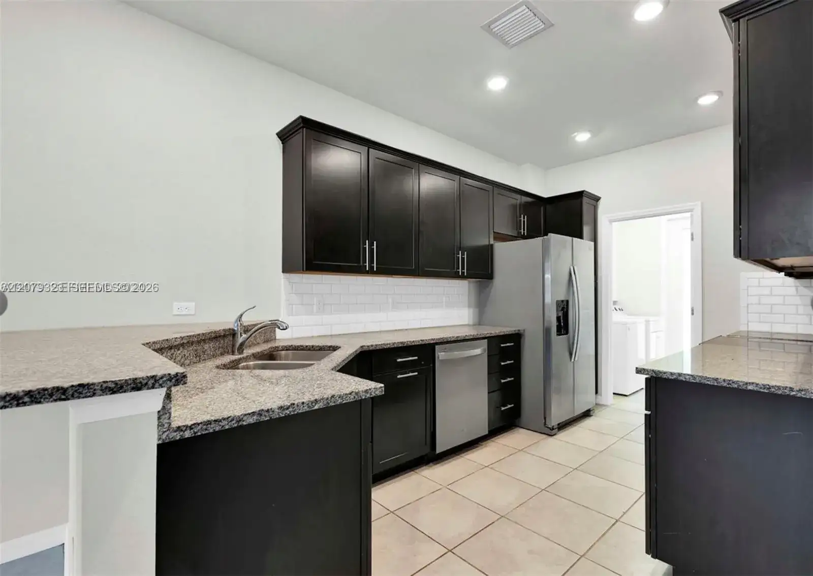 1240 Eucalyptus Dr # 2, Hollywood FL 33021 photo 5