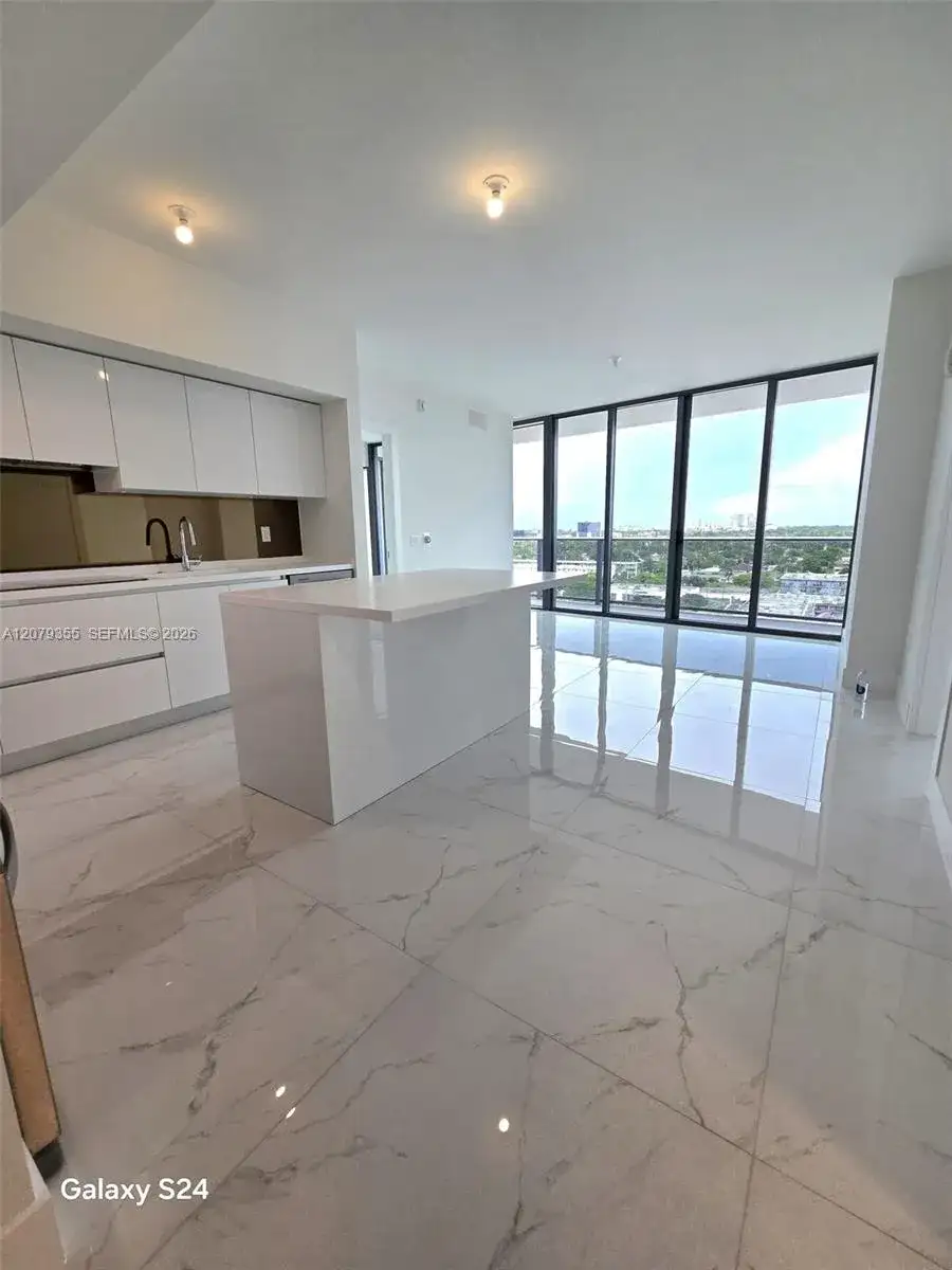 1170 E Hallandale Beach Blvd # 907, Hallandale Beach FL 33009 photo 2