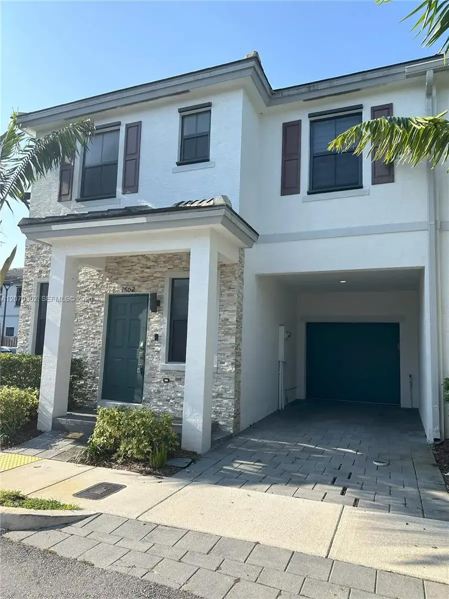 1602 SW 28th Ct, Fort Lauderdale FL 33315 photo 2