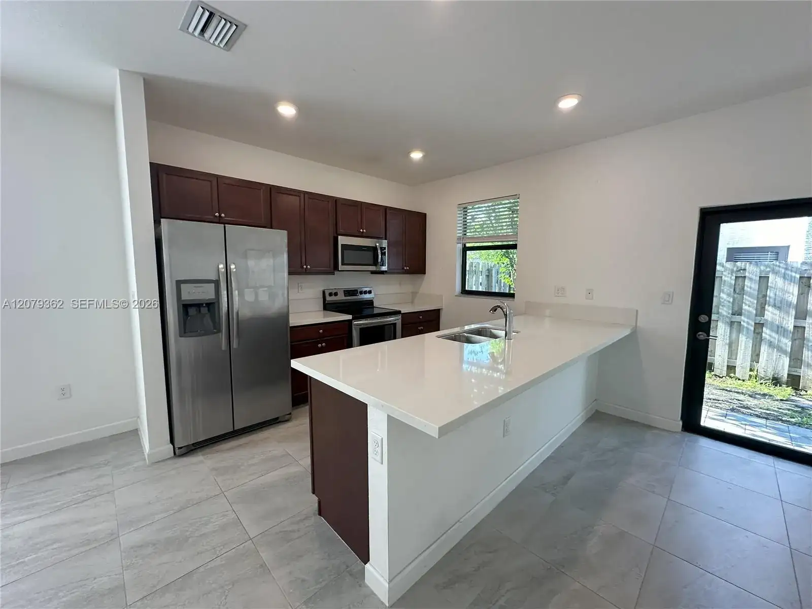 1602 SW 28th Ct, Fort Lauderdale FL 33315 photo 4