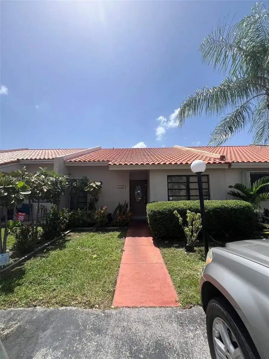 6028 SW 147th Pl, Miami FL 33193 photo 2
