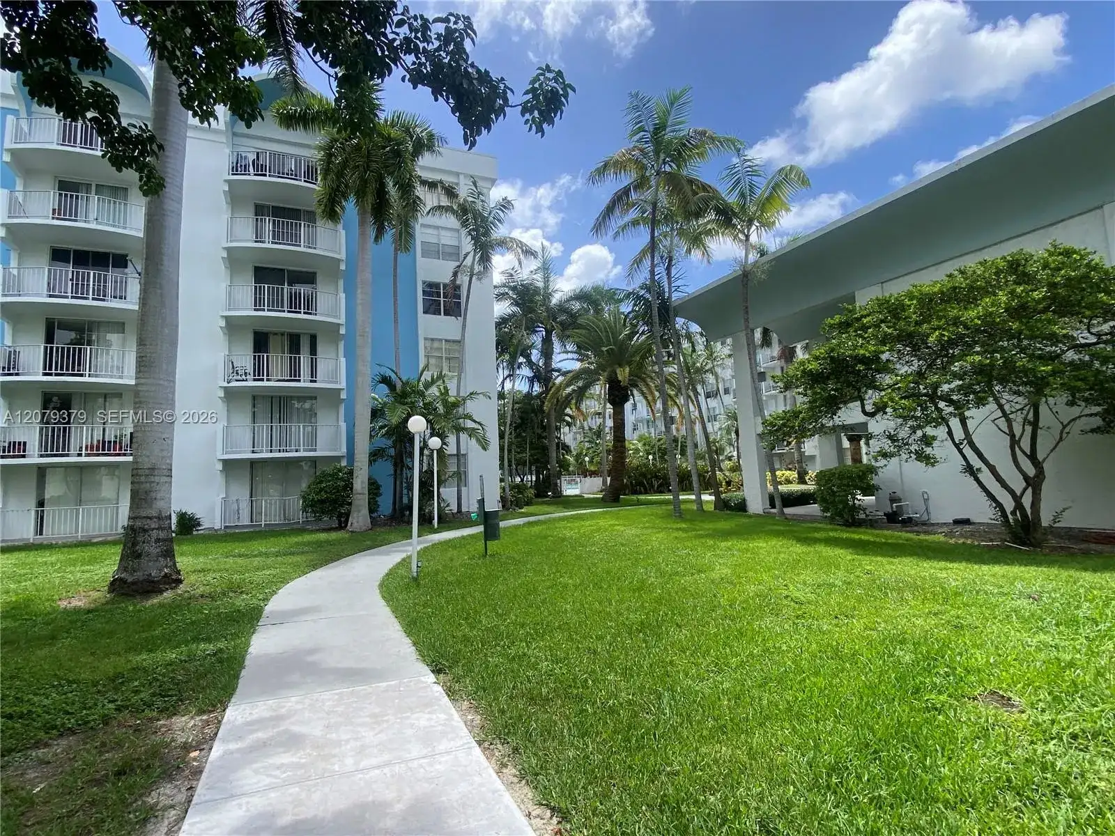 488 NW 165th St Rd # 415, Miami FL 33169 photo 3