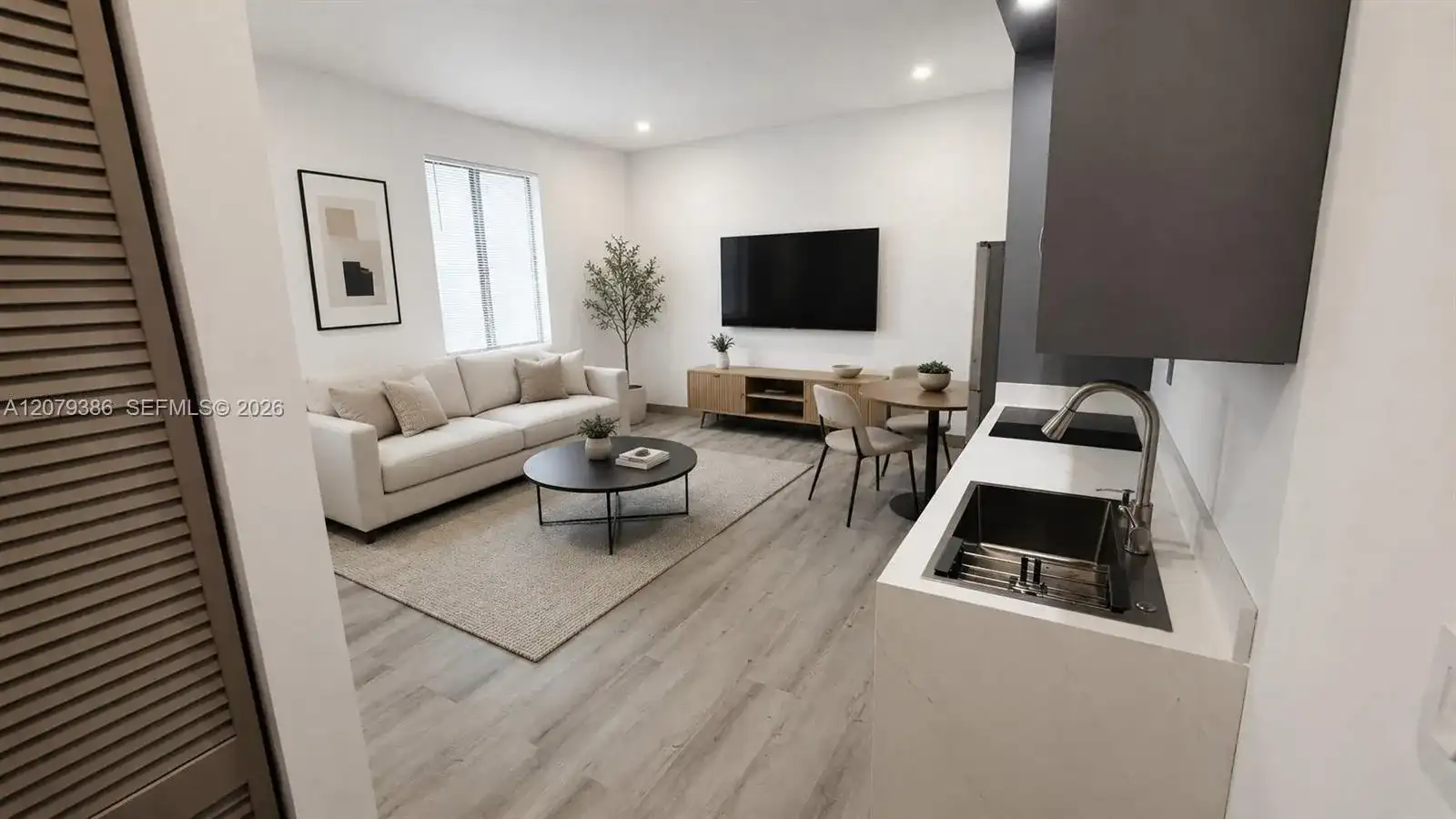768 NW 2nd St # 5, Miami FL 33128