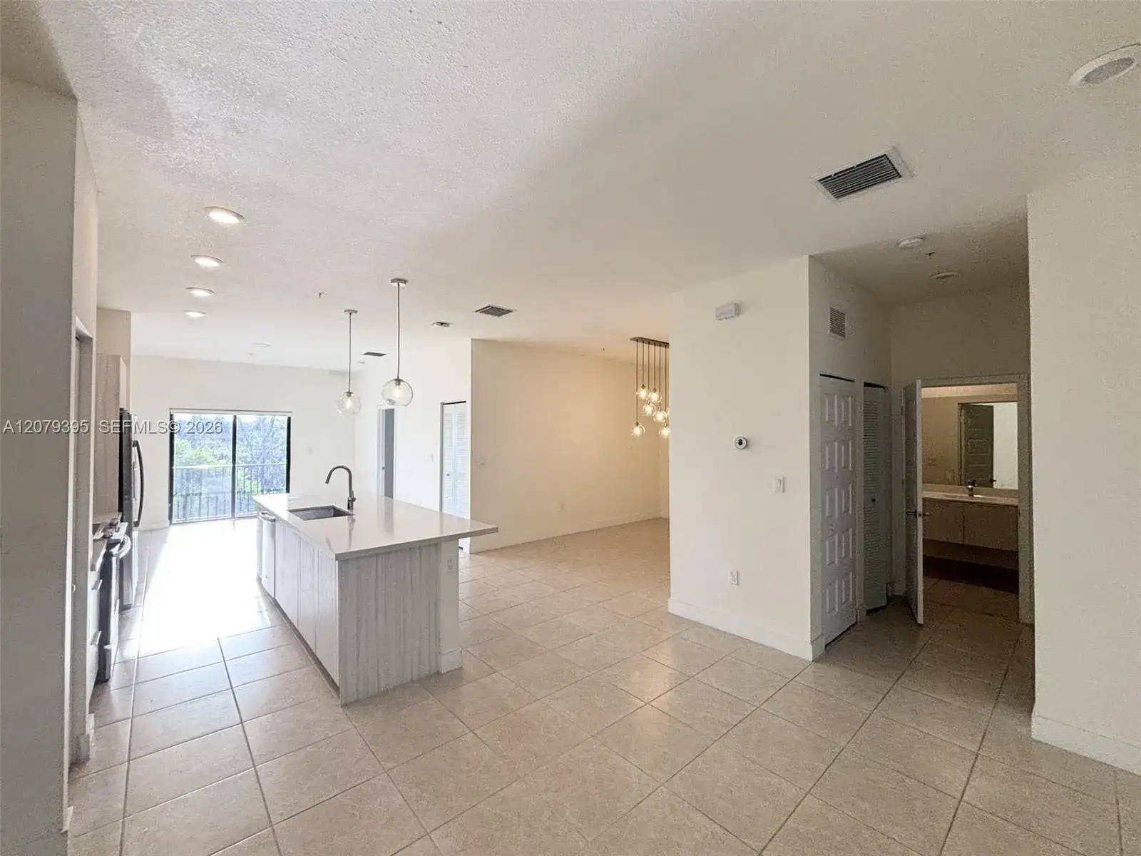 8015 NW 104th Ave # 25, Doral FL 33178 photo 2