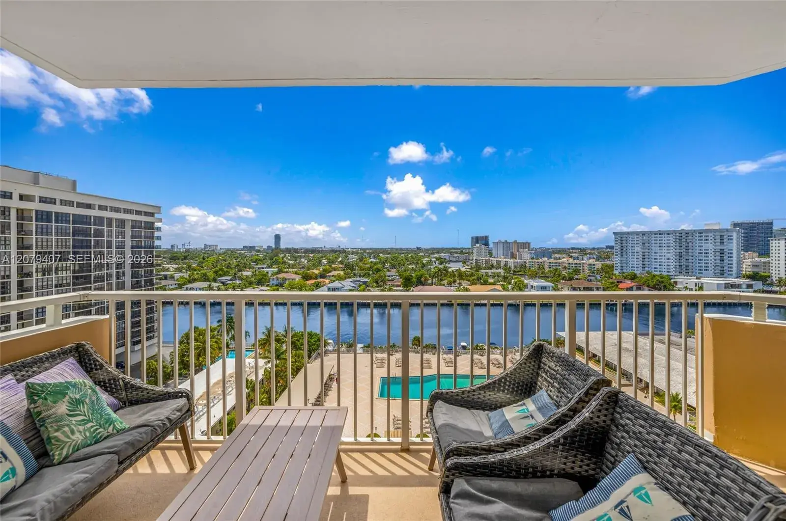1985 S Ocean Dr # 10E, Hallandale Beach FL 33009