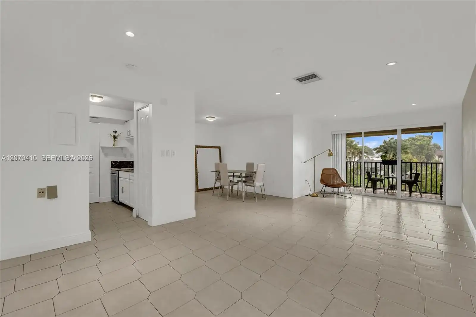 15470 SW 82nd Ln # 332, Miami FL 33193 photo 5