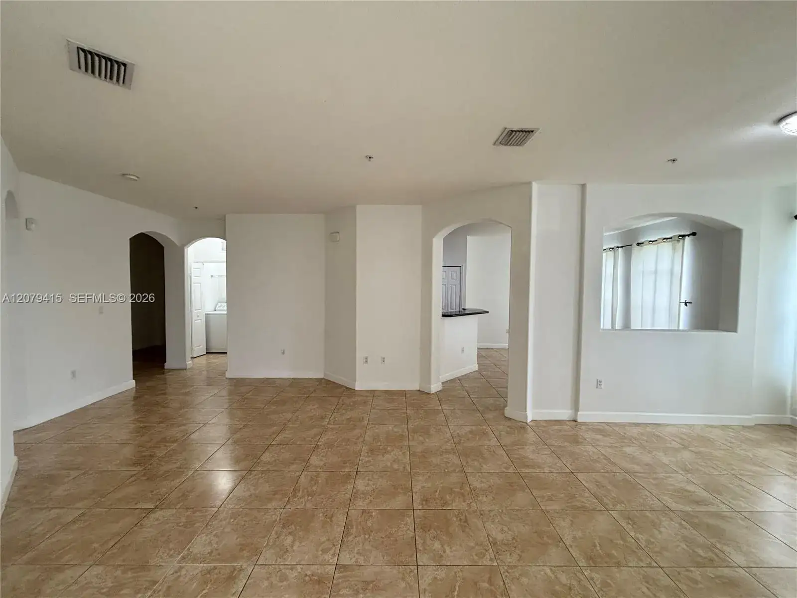 10132 NW 7th St # 102, Miami FL 33172 photo 2