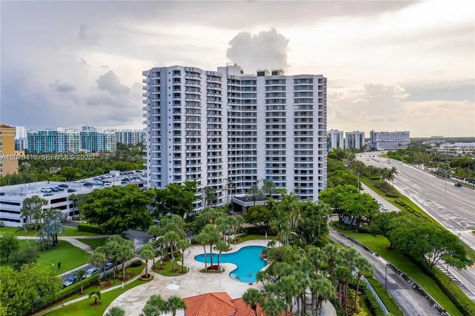 3300 NE 191st St # 1615, Aventura FL 33180