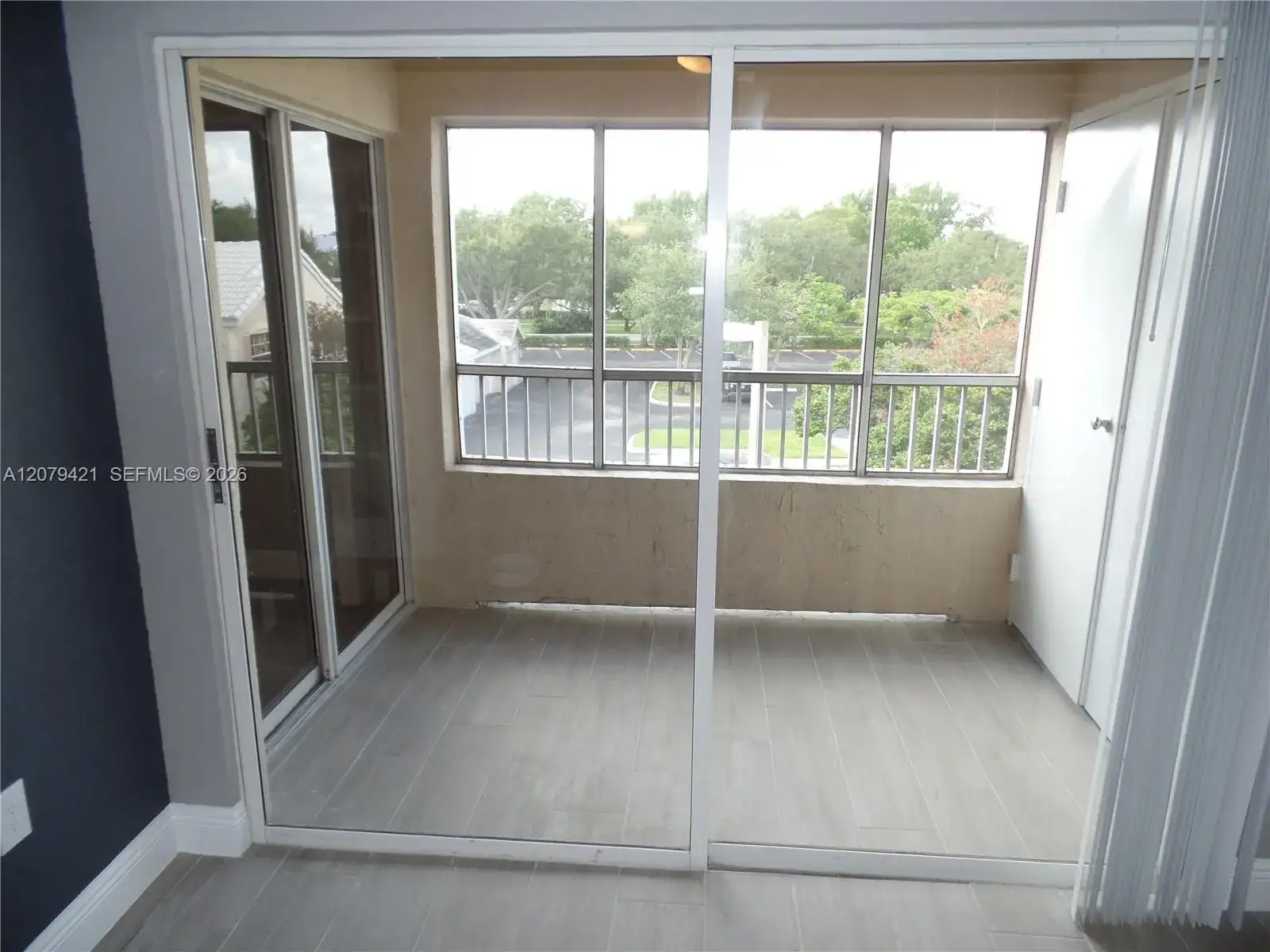 2881 N Oakland Forest Dr # 311, Oakland Park FL 33309 photo 4
