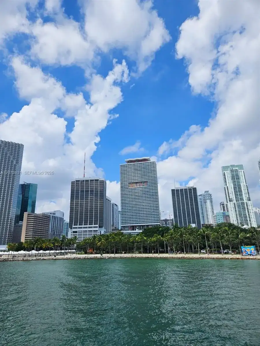 50 Biscayne Blvd # 707, Miami FL 33132 photo 2