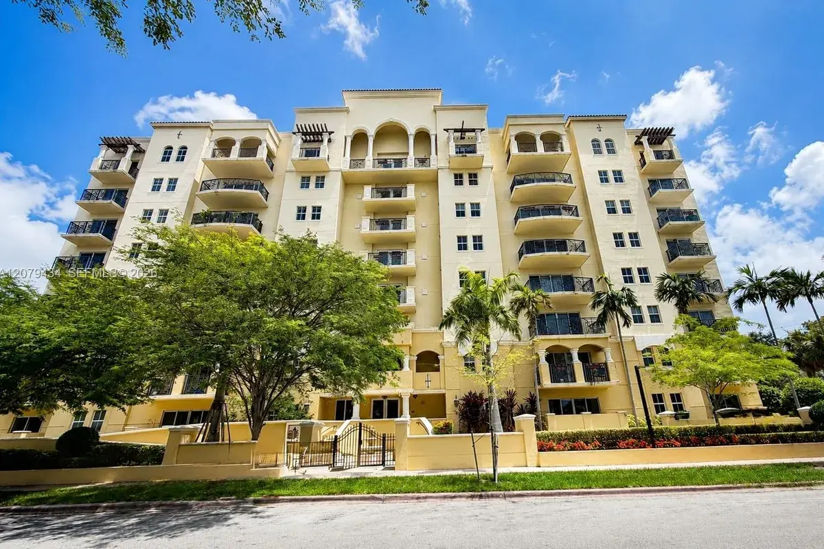 101 Sidonia Ave # 205, Coral Gables FL 33134